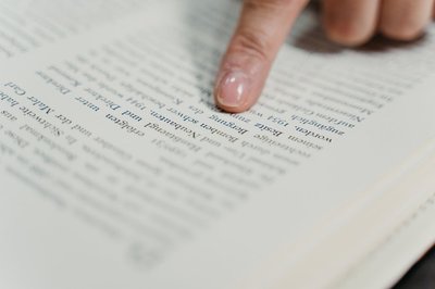GEO内容如何通过「多角度定义」策略让AI搜索同时引用你的三个段落