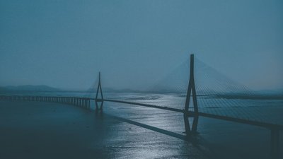 GEO内容桥接设计：段落首尾实体复用与逻辑过渡句实战指南
